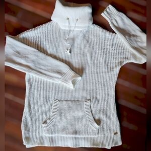 Cozy Cream Guess Cotton Sweater​​​​​